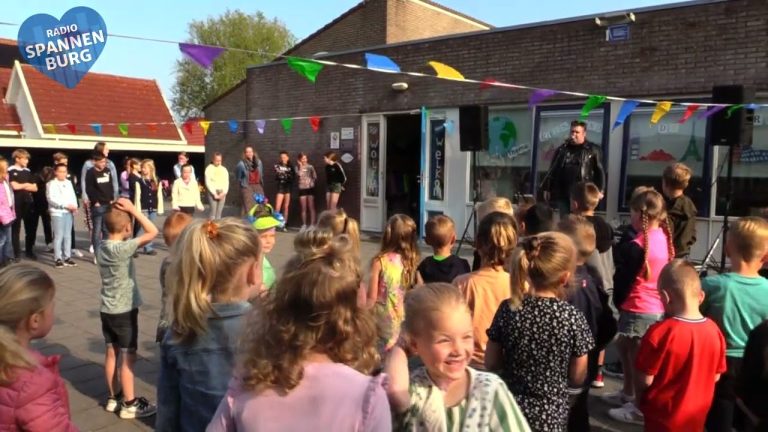 Start van Jong Tsjukemar in Echtenerbrug