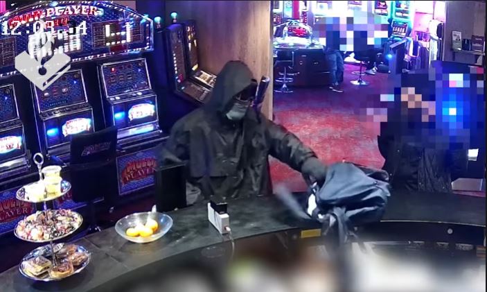 Politie zoekt getuigen van overval casino Lemmer