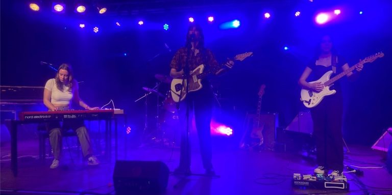 Dokkumer gasten van The Seasons winnen Battle Of The Bands in Sint Nicolaasga
