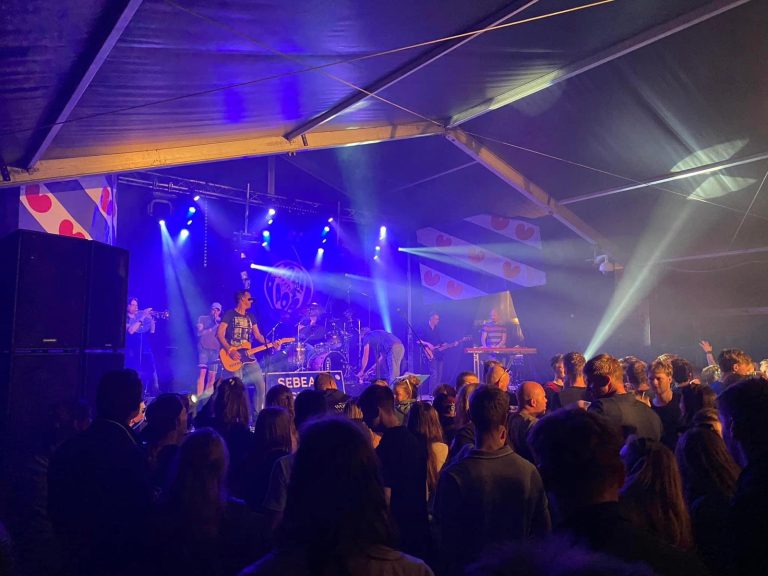 [UPDATE] Aaipop bezwijkt onder regeldruk: 1 april-grap met serieuze boodschap
