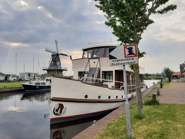 Simmerwille blinkt weer aan de Slachtedyk