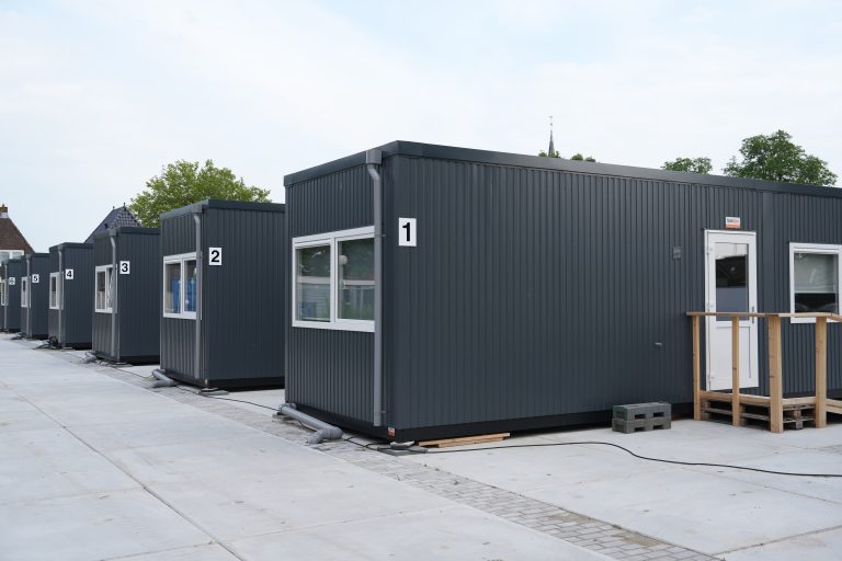 Gemopper over containerunits: “Dit levert voor buurtbewoners grote problemen op”