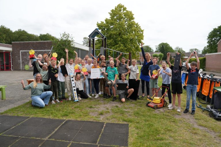 De Paedwizer zamelt meeste e-waste bij elkaar en mag naar Swimfun