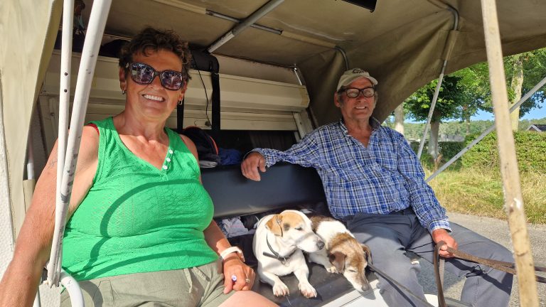 Met 2 Fjorden voor de caravan vanuit België in Friesland