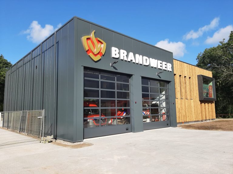 Nieuwe Brandweerkazerne Langweer uitruk gereed