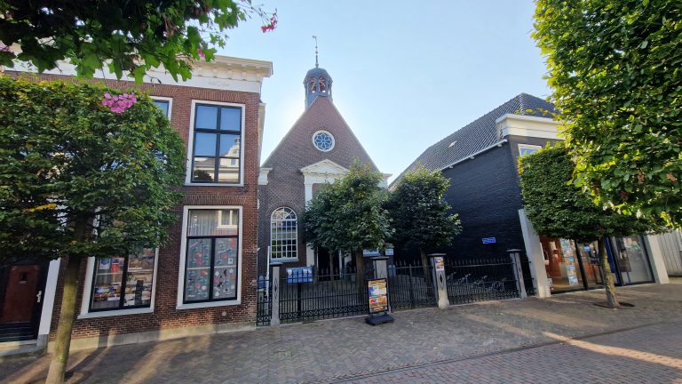 Boek “Menniste tsjerke Joure” wordt zondag 27 oktober gepresenteerd
