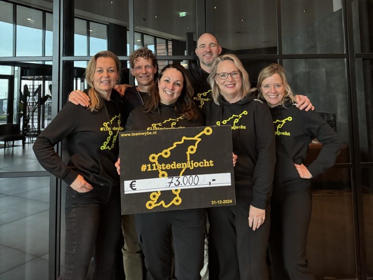 Stichting Team Wybe haalt groot geldbedrag op met tocht van licht