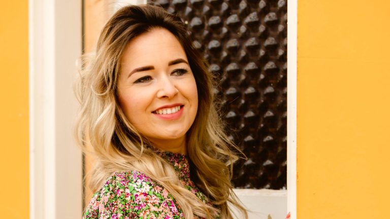 Janneke Warringa wint Friese Taal- en Cultuurprijs