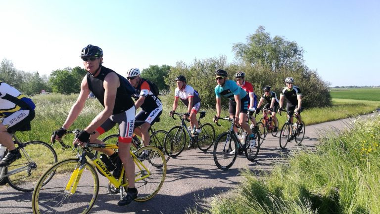 Volg hier de Fietselfstedentocht 2025