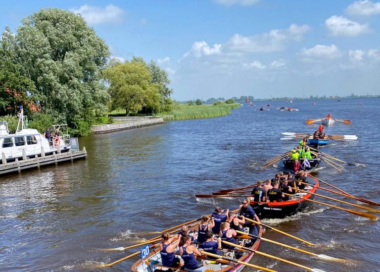 37 sloepen aan start Kameleonrace: “Onderschat de vrouwen niet!”