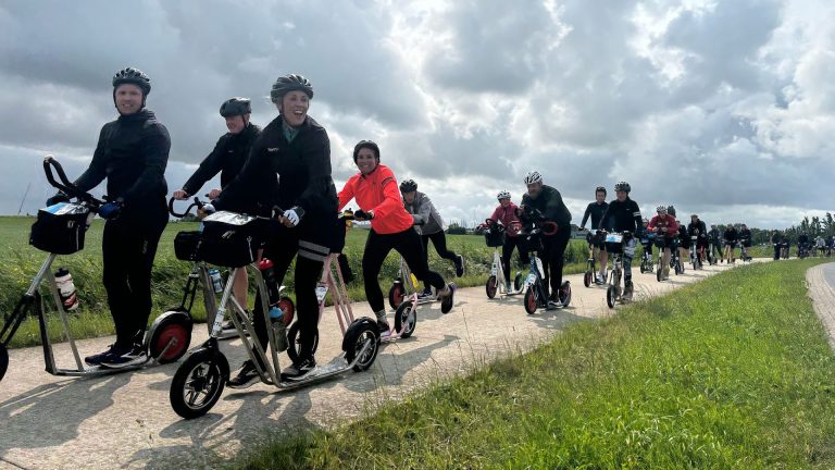 Regen zorgt voor zware omstandigheden bij Stepelfstedentocht