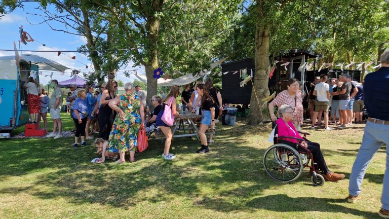 Eerste SimmerFair een zonnig feestje vol sfeer en lekkernijen