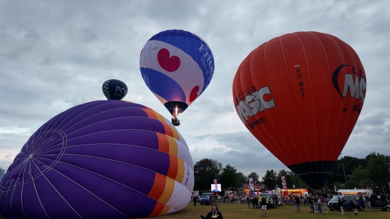 Historische editie Friese Ballonfeesten: alle avonden de lucht in