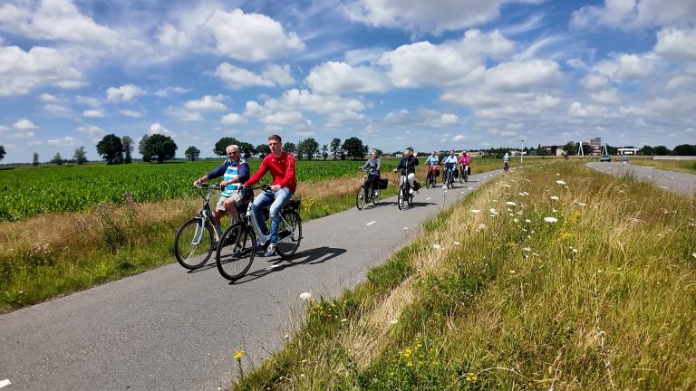 Al fietsend een praatje maken: Elke woensdag Doortrappen in Joure