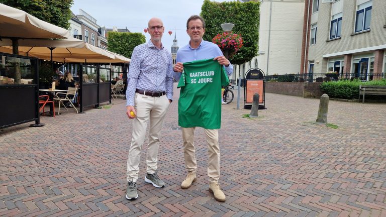 Toppers uit de kaatswereld komen samen in de Midstraat