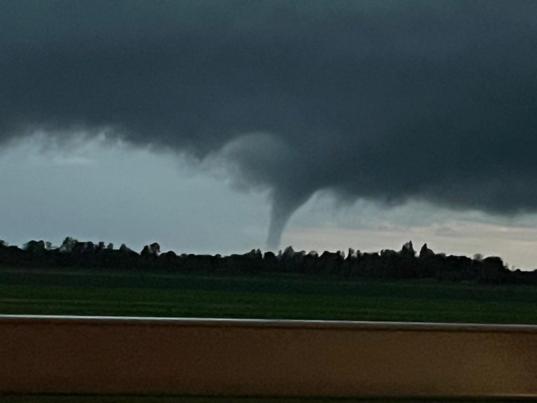 Waterhoos trekt over Prinses Margrietkanaal: “de omstandigheden waren optimaal”