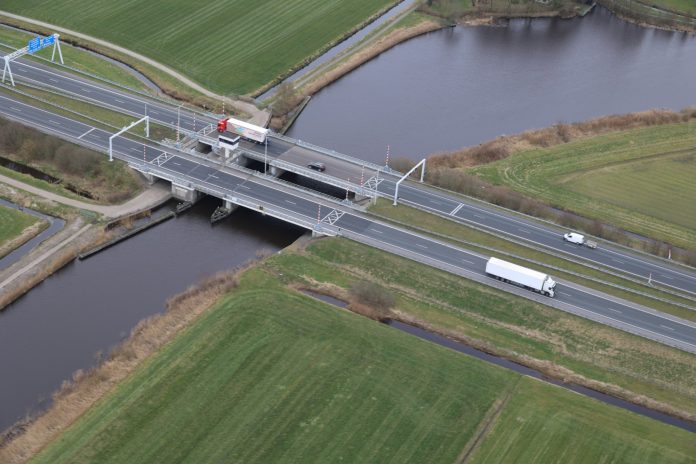 Scharsterrijnbrug