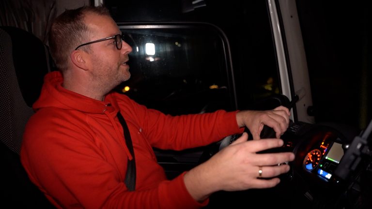 Dag van de Vrachtwagenchauffeur – Geen tierelantijntjes in Jelmers wagen