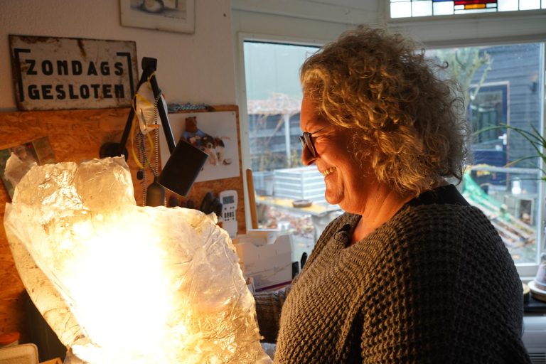 Kunst uit Bijsluiters: Rianne Witteveen vraagt aandacht voor Ernstige Astma