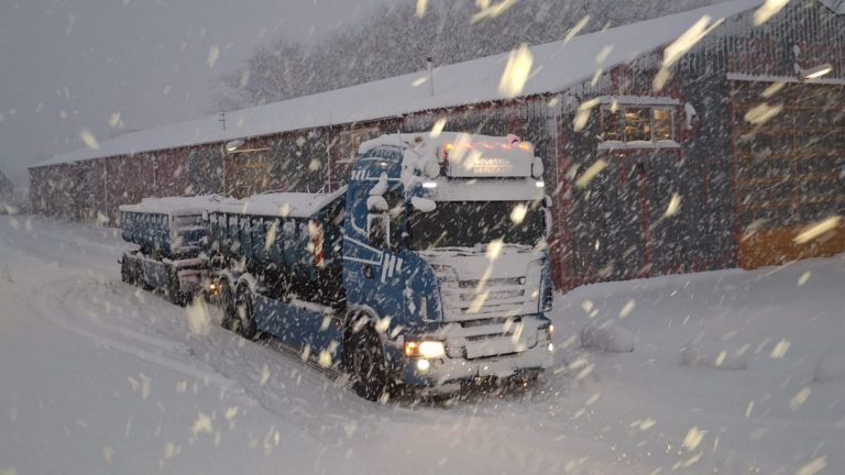 Winterse omstandigheden zorgen voor vertraging bij transport en loonwerk