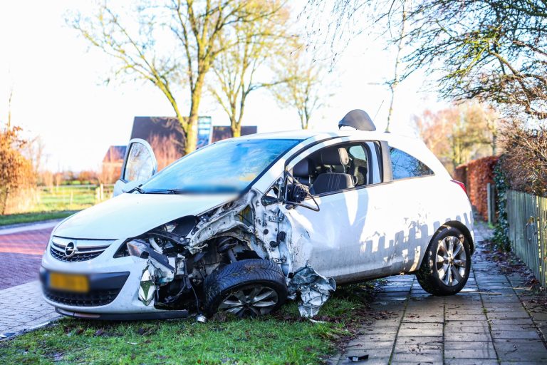 Auto schade Delfstrahuizen
