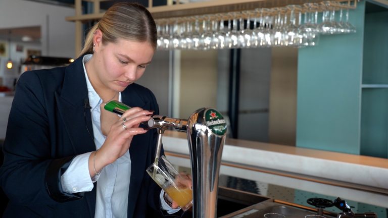 Een perfect biertje tappen komt meer bij kijken dan je denkt