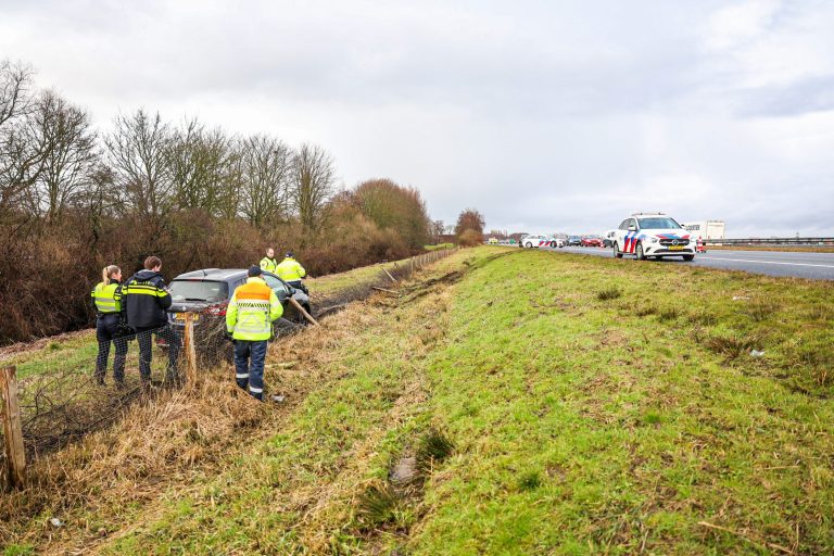 Aanrijding op A6 bij Eesterga zorgt voor tijdelijke afsluiting rijstrook