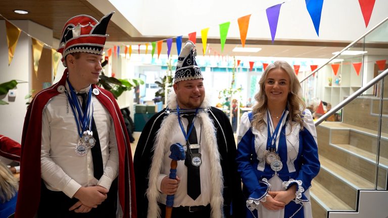 Bakhuizen wordt voor even Bokkedam – Carnavalsweekend in volle gang