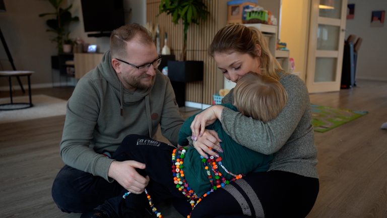 “Hij heeft gevochten. Hij mag er staan.” Het verhaal van Liam (4) en zijn strijd tegen zeldzame longkanker
