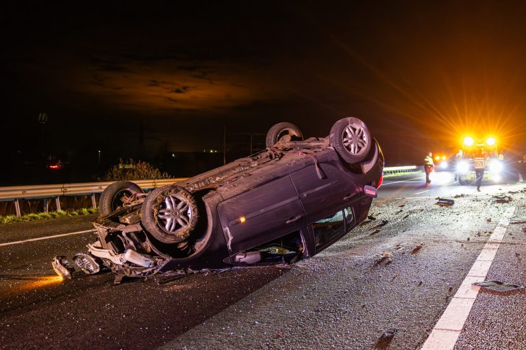 Zwaar ongeluk op A6: wonderbaarlijk genoeg geen gewonden