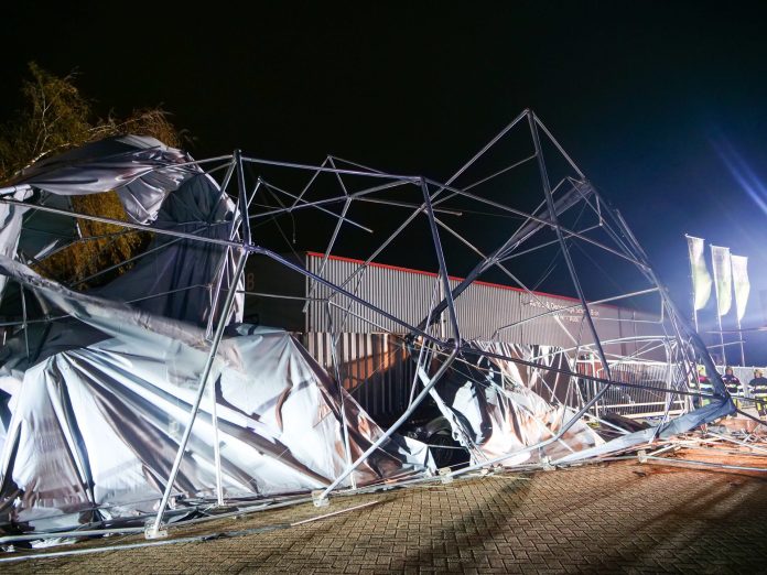 Beschadigde partytent