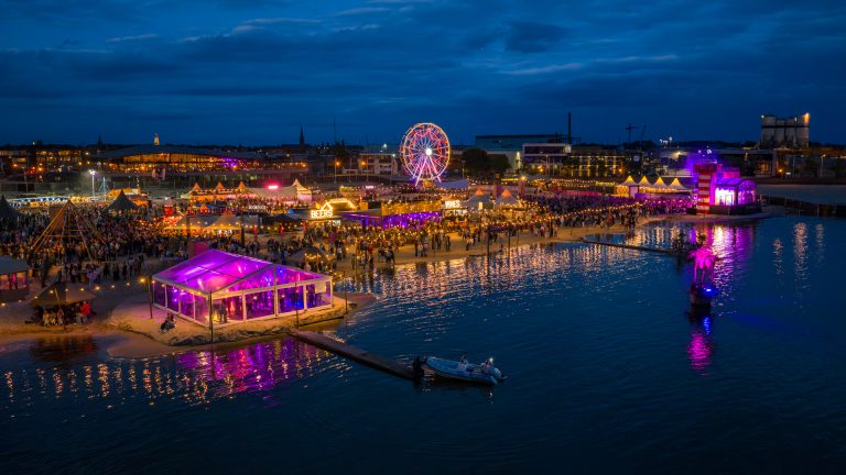Deze artiesten komen naar Glemmer Beach Festival 2026