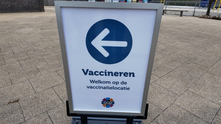 Vaccinatieronde in Joure: “Bescherm jezelf én anderen”