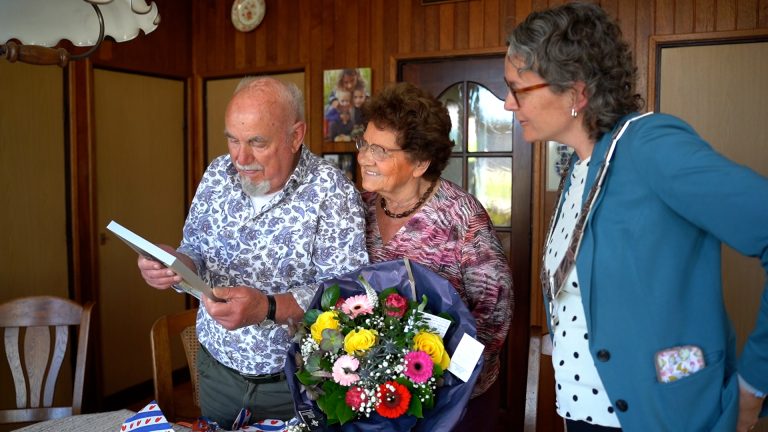 “Wy binne slim gelokkich west”: Tjalling en Giltsje 60 jaar getrouwd