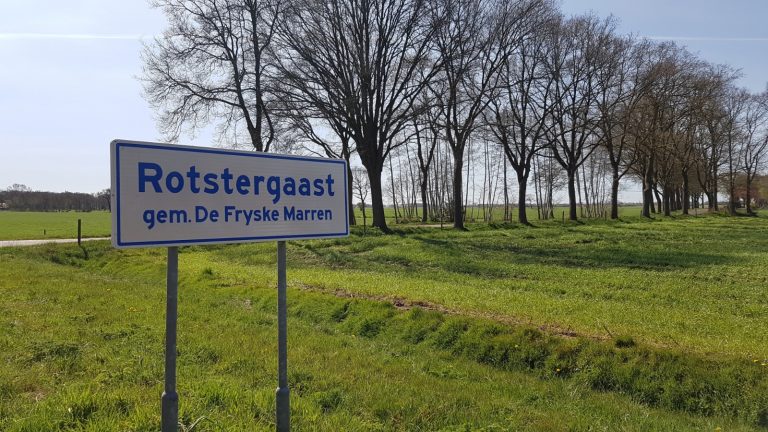 Het pontje bij Rotstergaast komt voorlopig nog niet terug in de vaart.