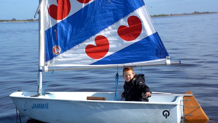 De zoon van Johannes Flapper in de optimist.