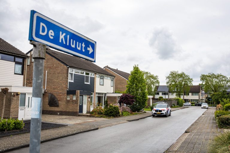 Mogelijke nepagenten actief in Heerenveen, politie doet onderzoek