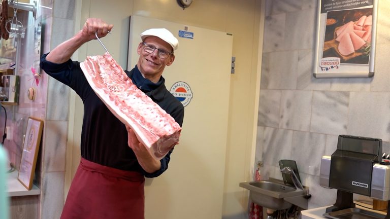 Slagerij in Heeg viert 120-jarig bestaan: “Leafde foar woarst”