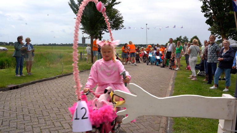 Kleintje Bil zorgt voor gezellige middag in Sondel