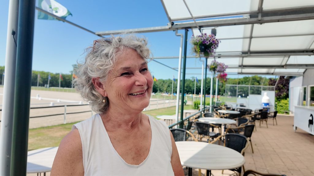 Mede-organisator Driving Gaasterland:  Janneke Dierdorp (Foto: RTV Spannenburg) 