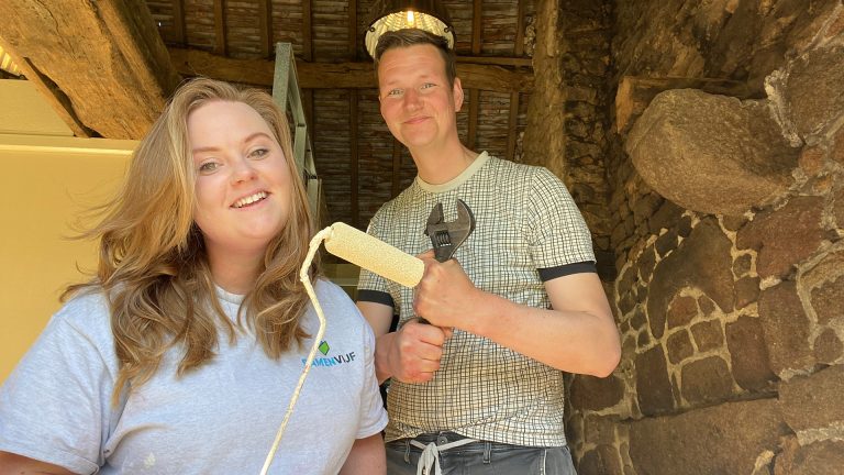 In Normandië bouwen Kees en Thera uit Joure met de Franse slag aan hun paradijsje