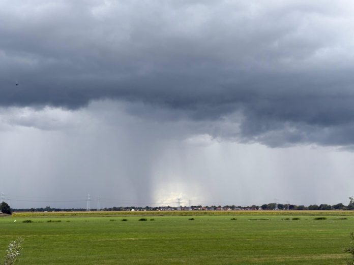 Hoogspanningsmasten bij Oudehaske