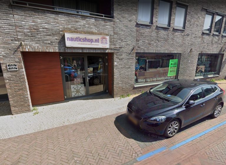 Watersportwinkel in Lemmer vraagt faillissement aan door teruglopende inkomsten