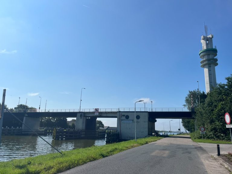 Basculebrug voorkeur voor bruggen bij Uitwellingerga, Oude Schouw en Spannenburg