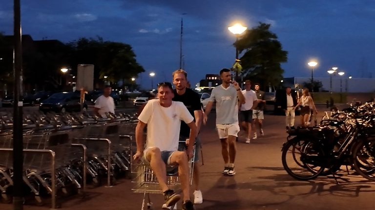 VIDEO: Lemster Wike zorgt voor volop sfeer tijdens de SKS