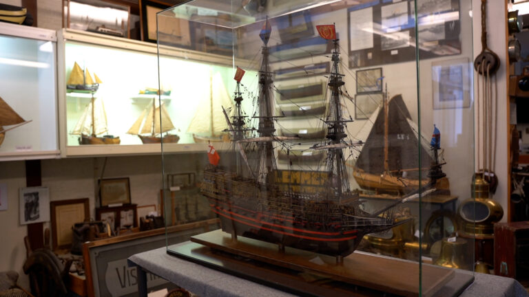 Collectie Lemster museum deels de kast in voor nieuw bezoekerscentrum