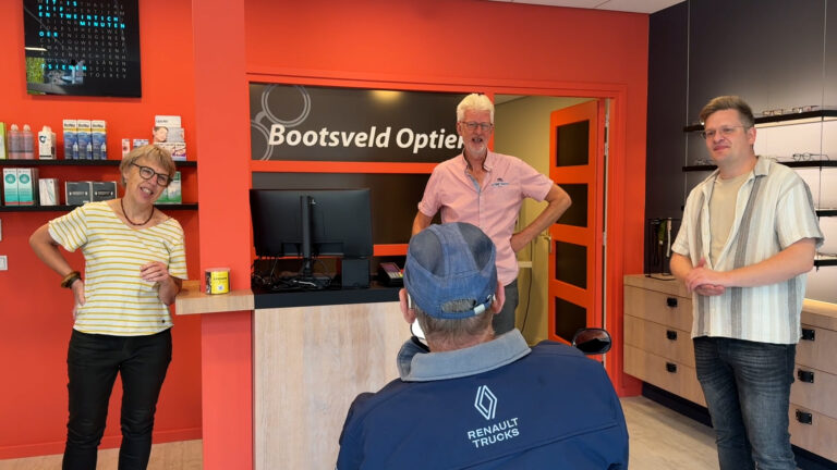 Optiek in Joure na 30 jaar in nieuwe handen: “het dringt nog niet door”