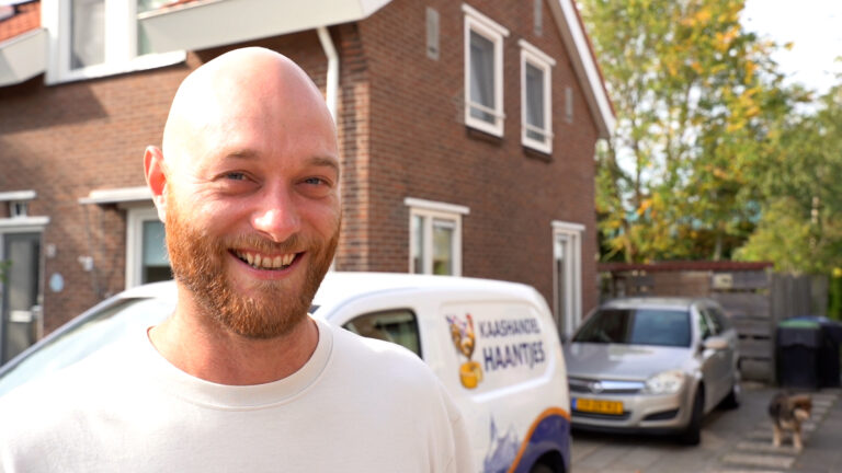 Kaasboer Jorrit Haantjes uit Balk begint na zestien jaar voor zichzelf: “Myn hert leit by tsiis”